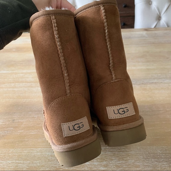 Ugg Australia Classic Brown Boots - Picture 3 of 13